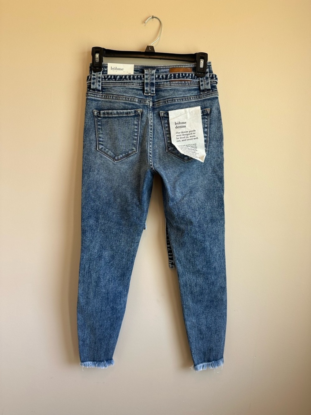 NWT Bohme Women Estilo Jeans 25 Medium Wash Skinny Leg Frayed Raw Hem Belted - Picture 2 of 15